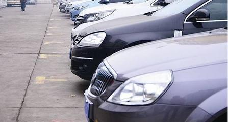 銀川經(jīng)營性停車場(chǎng)收費(fèi)調(diào)整引發(fā)熱議，上班族直呼“壓力山大”